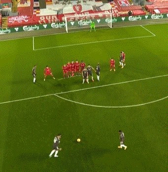 V体育入口-【英超】阿利松力拒B费博格巴 利物浦主场0比0曼联